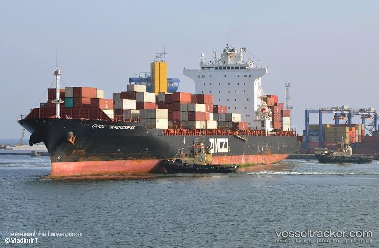 Dalian - Container Ship vessel registered in Malta