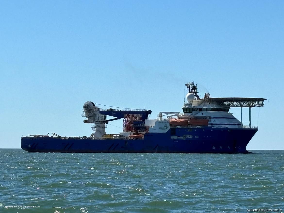 Sapura-Constructor - Offshore Support Vessel vessel registered in Panama