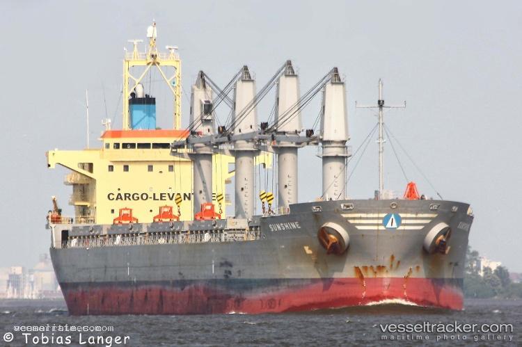 Lucky-Voyager - General Cargo Ship vessel registered in Marshall Islands