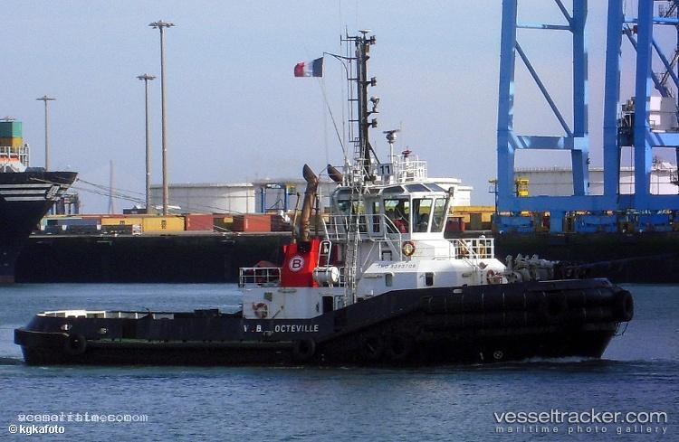 Vb-Octeville-11 - Tug vessel registered in France