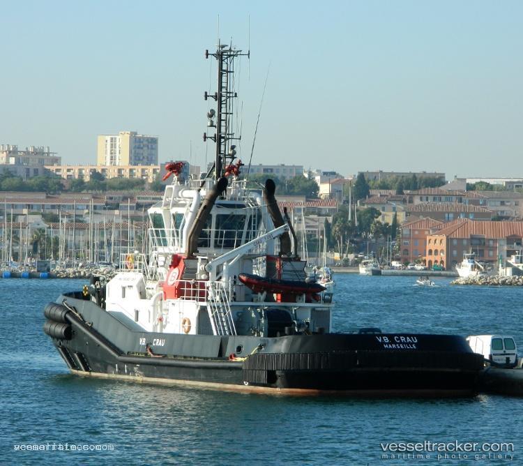 Vb-Crau - Tug vessel registered in France