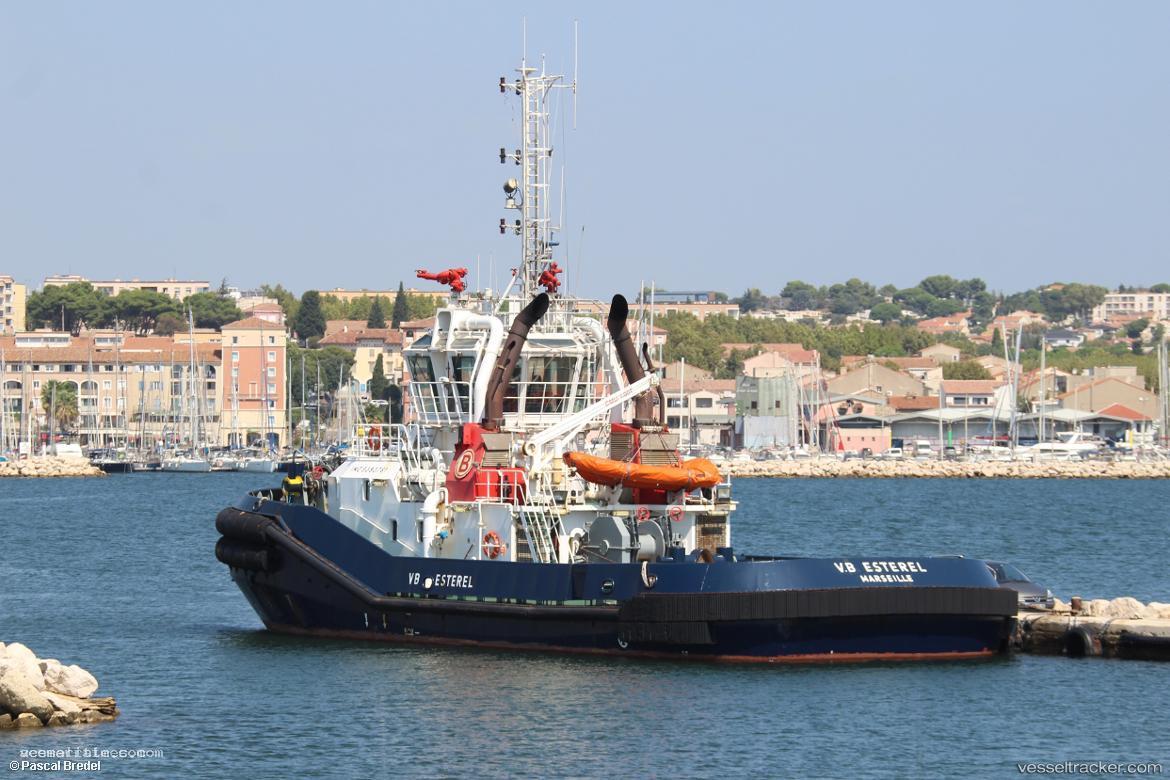 Vb-Esterel - Tug vessel registered in France