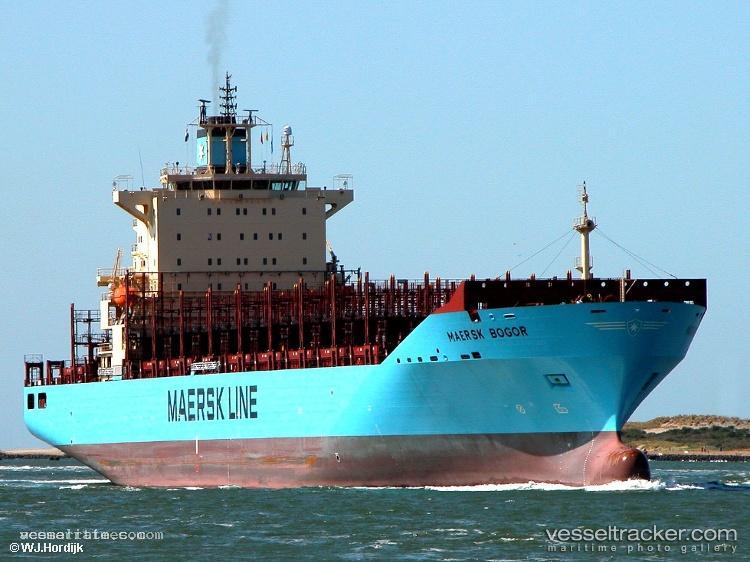 Maersk-Bogor - Container Ship vessel registered in Singapore