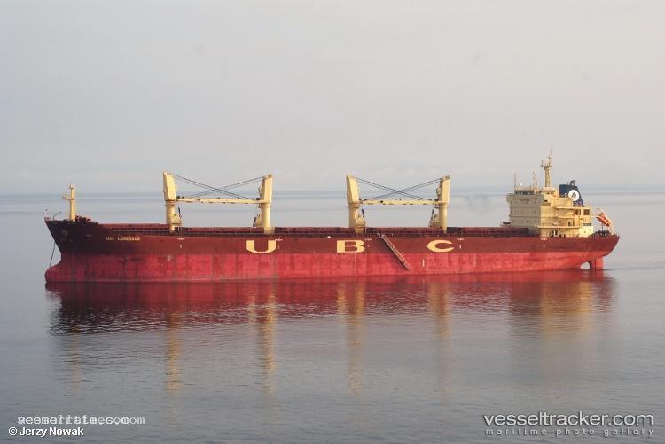 Leopard-Ii - Bulk Carrier vessel registered in Cook Islands