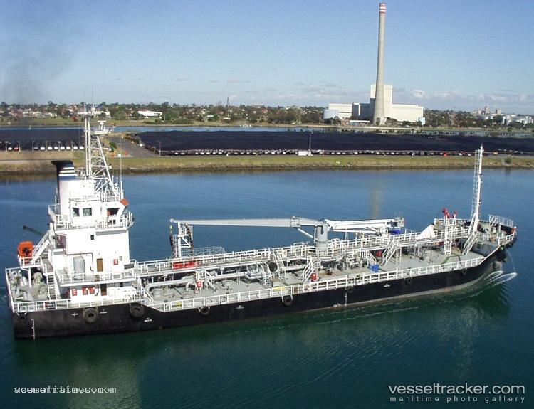 Zemira - Oil Products Tanker vessel registered in Singapore