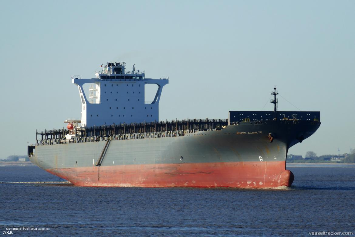 Wan-Hai-723 - Container Ship vessel registered in Singapore