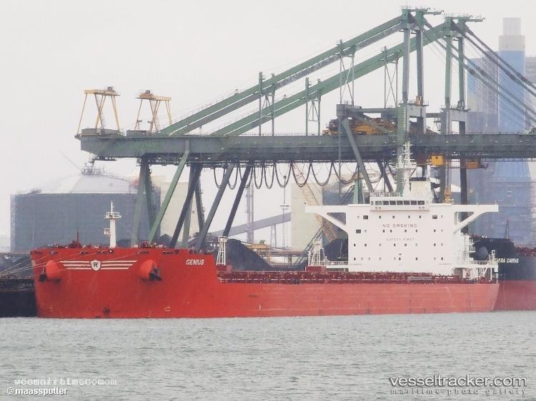Geniuship - Bulk Carrier vessel registered in Marshall Islands