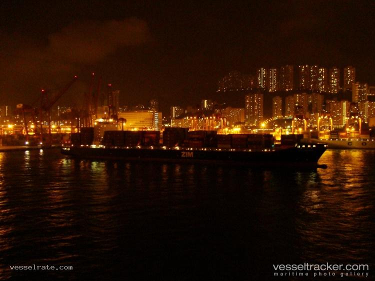 Celsius-Naples - Container Ship vessel registered in Marshall Islands