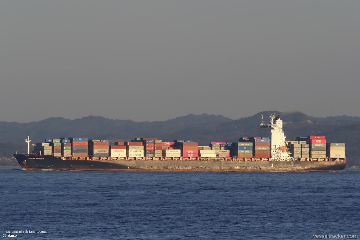 Wan-Hai-523 - Container Ship vessel registered in Singapore