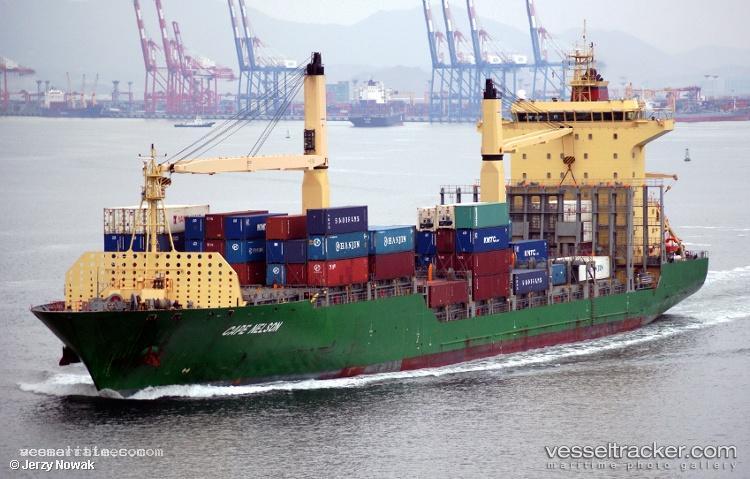 Hansa-Siegburg - Container Ship vessel registered in Portugal