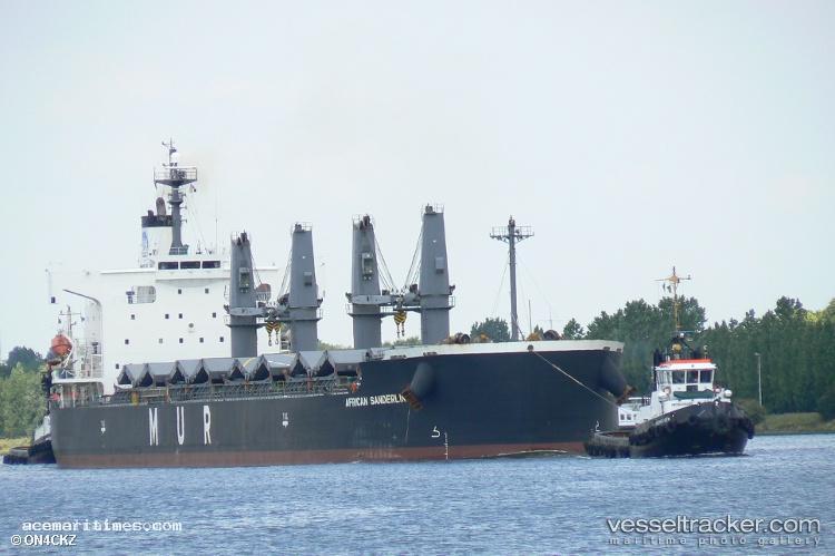 African-Sanderling - Bulk Carrier vessel registered in Bahamas