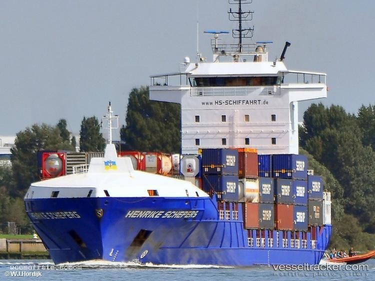 Henrike-Schepers - Container Ship vessel registered in Antigua and Barbuda
