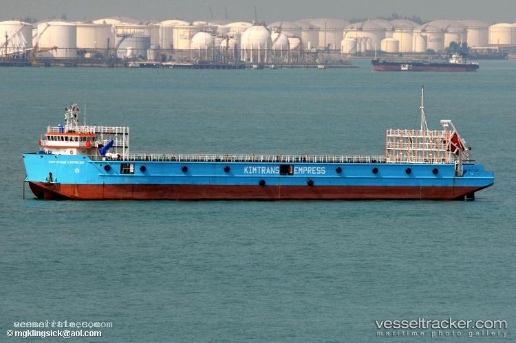 Pekan-Berau - Deck Cargo Ship vessel registered in Indonesia