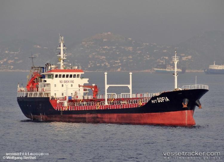 Mt-M3s-X - Bitumen Tanker vessel registered in Saint Kitts and Nevis
