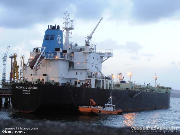 Oak-Express - Chemical Oil Products Tanker vessel registered in Hong Kong