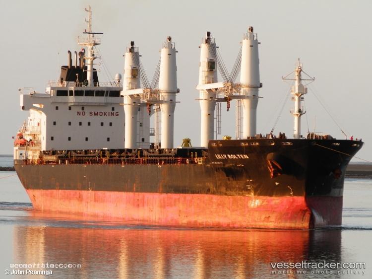 Lilly-Bolten - Bulk Carrier vessel registered in Marshall Islands