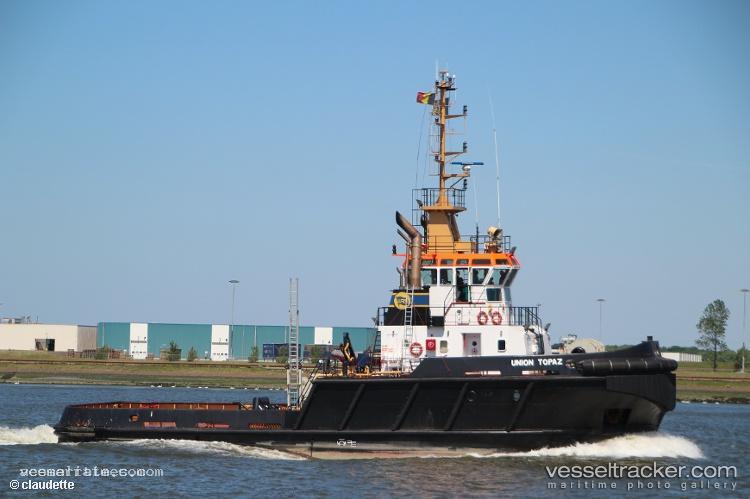 Union-Topaz - Tug vessel registered in Cyprus
