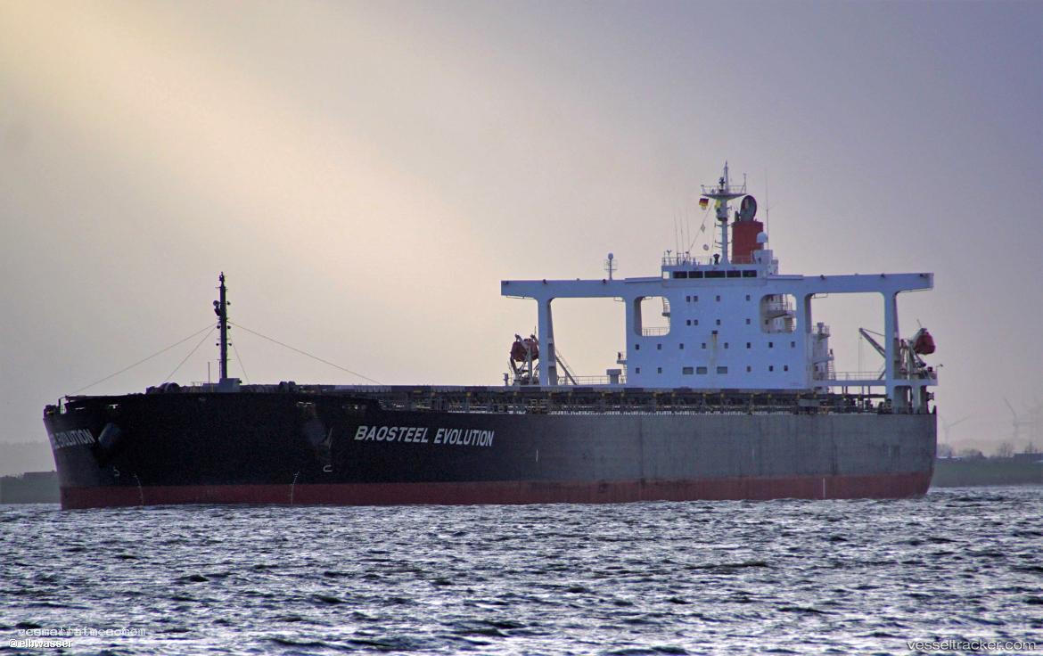 Xin-Hai - Ore Carrier vessel registered in Liberia