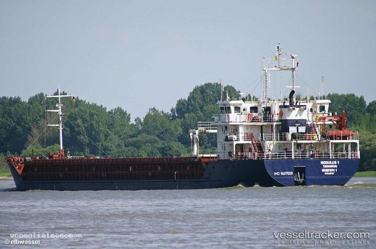 Dremora-1 - Multi Purpose Carrier vessel registered in Saint Kitts and Nevis