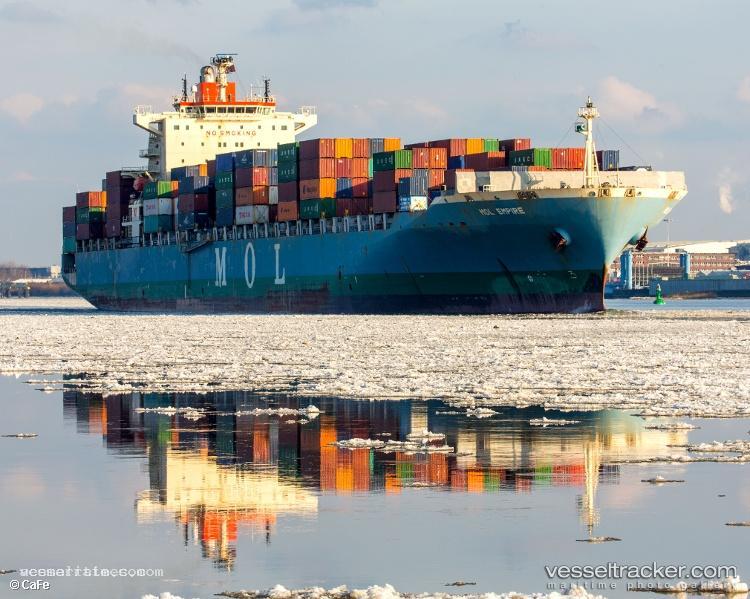 Seaspan-Empire - Container Ship vessel registered in Hong Kong