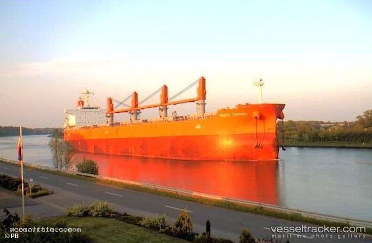Nour-Mushtofa - Bulk Carrier vessel registered in Indonesia