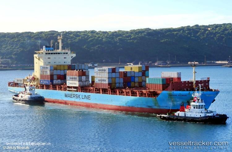 Maersk-Vilnius - Container Ship vessel registered in Singapore