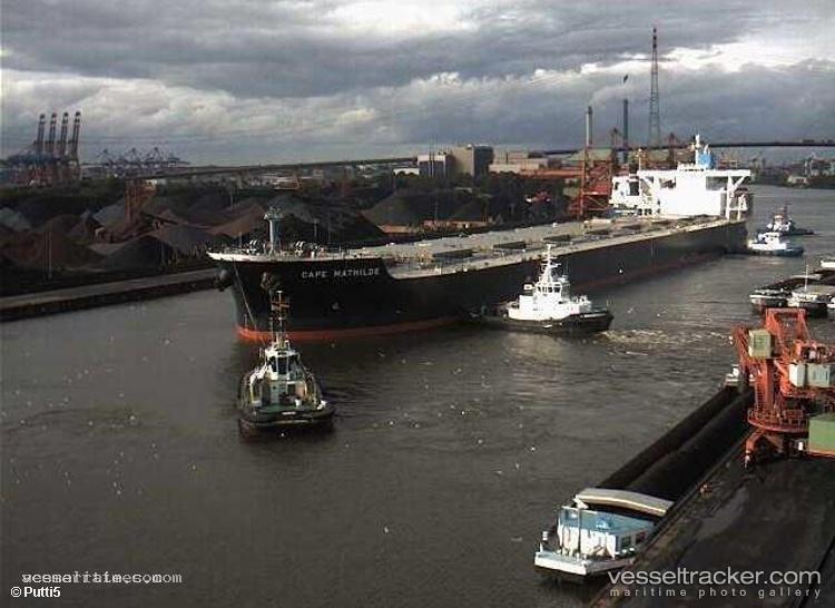 Hg-Dampier - Ore Carrier vessel registered in Liberia
