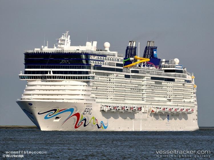 Norwegian-Epic - Cruise Ship vessel registered in Bahamas