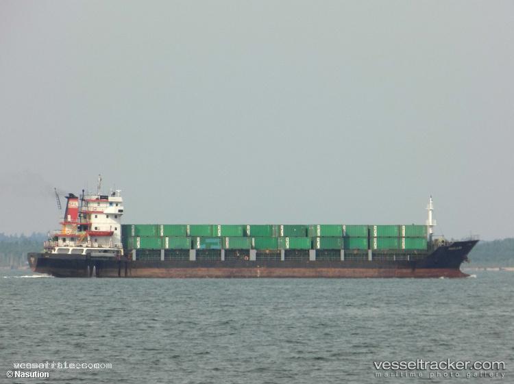 M-V.m-A-G-E-L-L-A-N - General Cargo Ship vessel registered in Indonesia