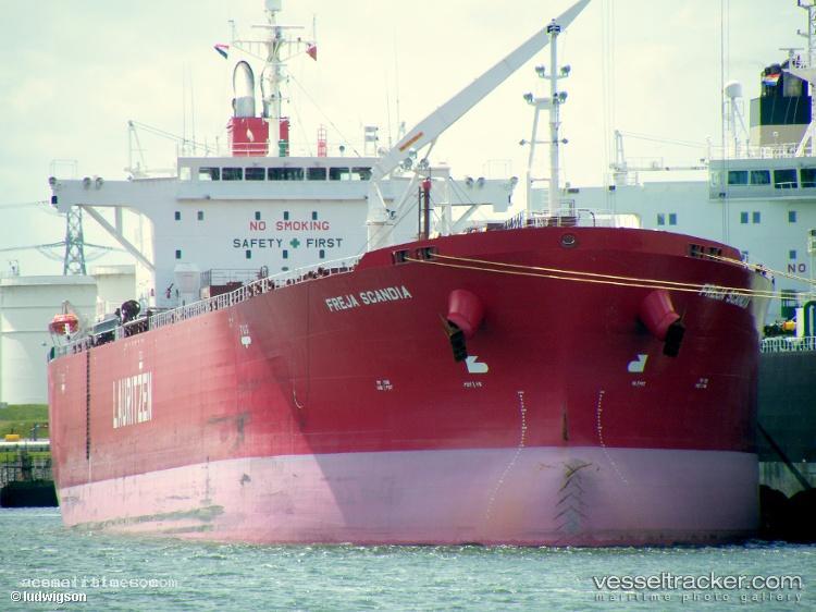 Palermo - Oil Products Tanker vessel registered in Marshall Islands