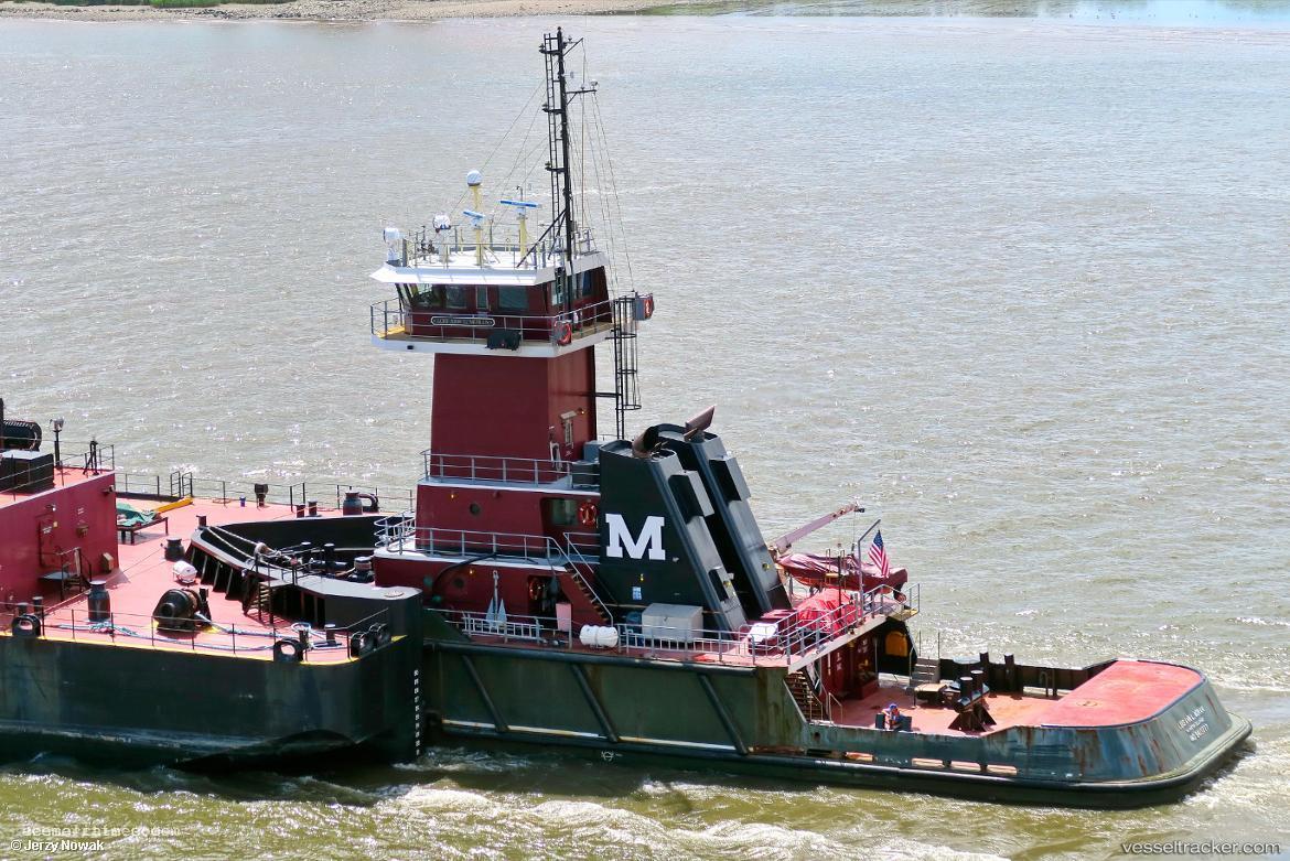 Lois-Ann-L-Moran - Pusher Tug vessel registered in United States of America