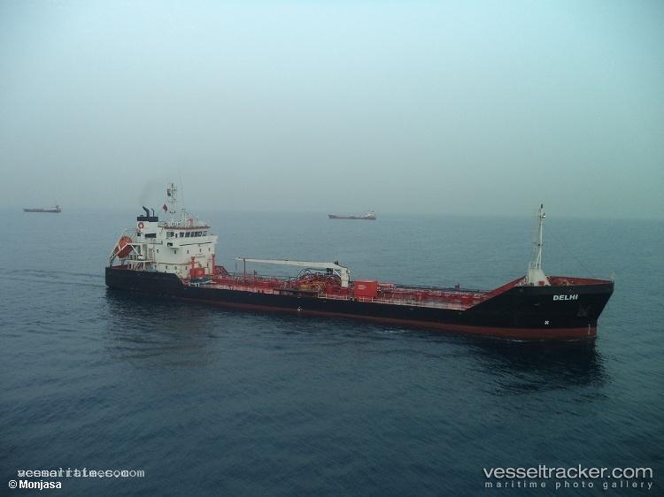 Cpg-Zoe - Oil Products Tanker vessel registered in Liberia