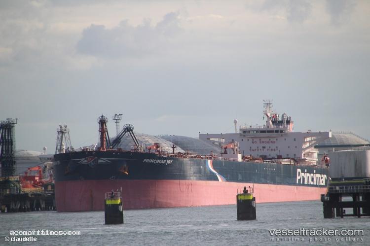 Beijing-Spirit - Crude Oil Tanker vessel registered in Bahamas