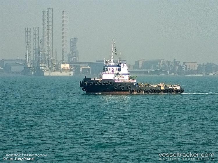 Sea-Majestic - Tug vessel registered in Bahrain