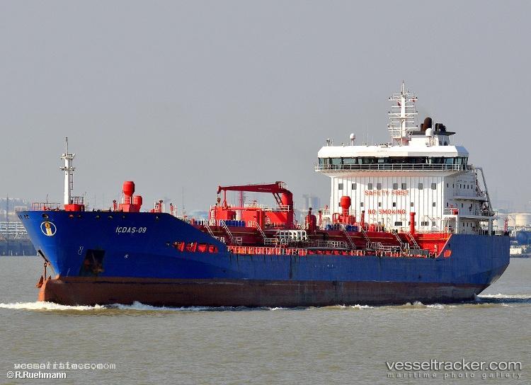 Kitikmeot-W - Chemical Oil Products Tanker vessel registered in Marshall Islands