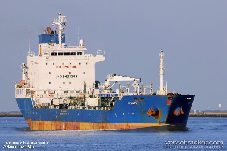 Bts-Fabulous - Chemical Oil Products Tanker vessel registered in Singapore