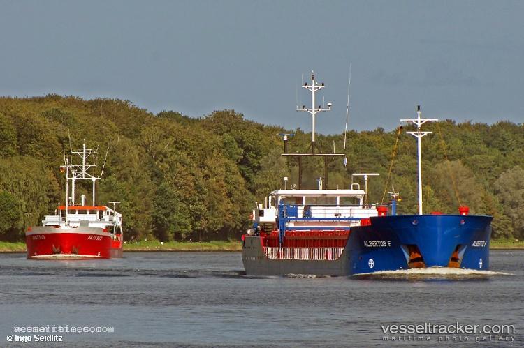Frisian-River - Multi Purpose Carrier vessel registered in Netherlands