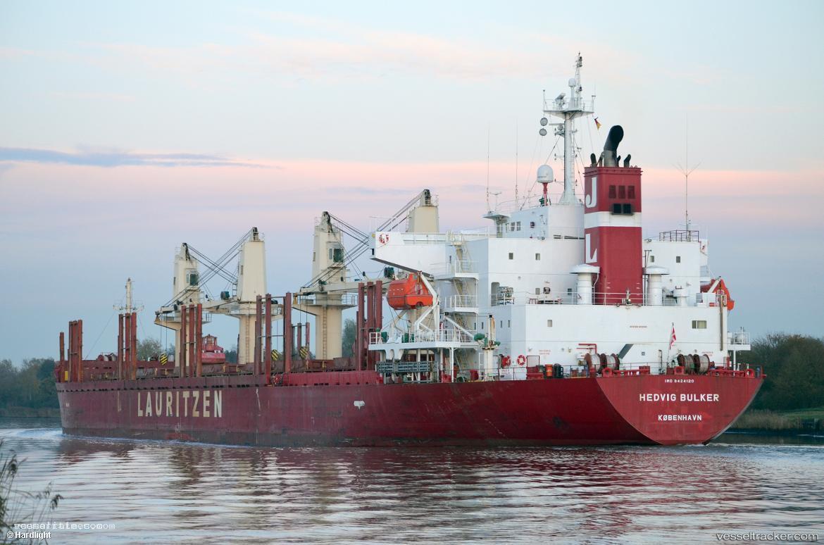 Novi - Bulk Carrier vessel registered in Saint Vincent and the Grenadines