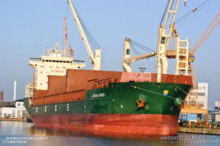 Pacific-Hero - Multi Purpose Carrier vessel registered in Portugal