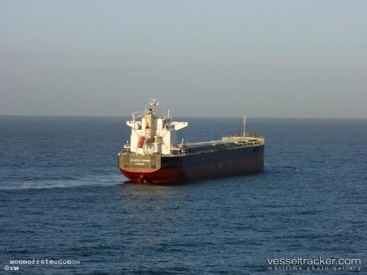Chola-Unity - Bulk Carrier vessel registered in Singapore