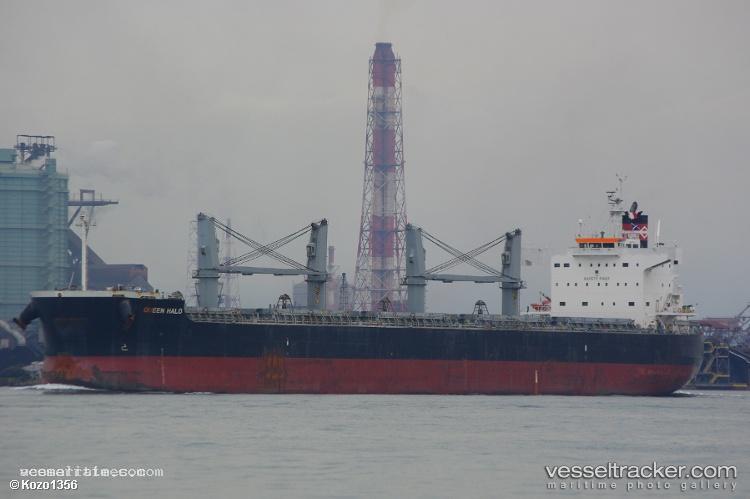 Queen - Bulk Carrier vessel registered in Marshall Islands