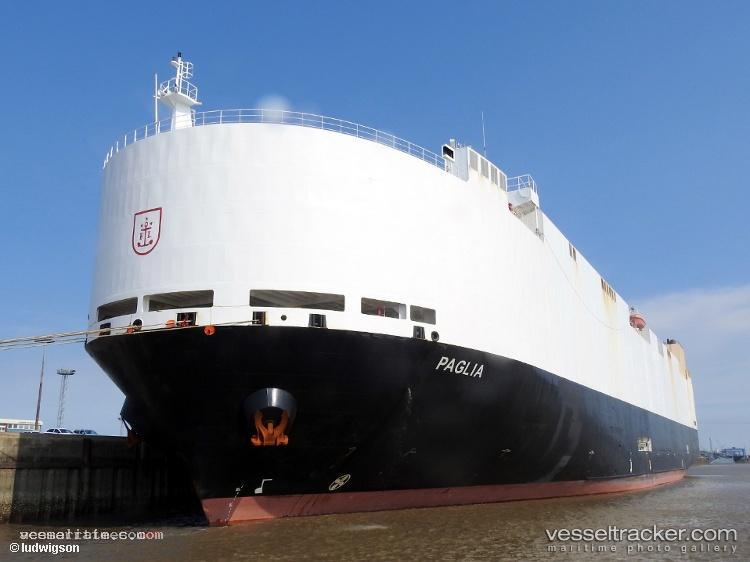Viking-Paglia - Vehicles Carrier vessel registered in Marshall Islands