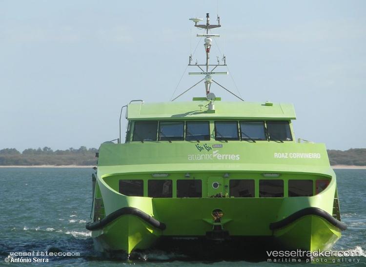 Roaz-Corvineiro - Passenger Ro Ro Cargo Ship vessel registered in Portugal