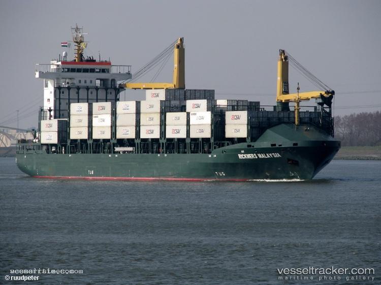 Hobart - Container Ship vessel registered in Liberia
