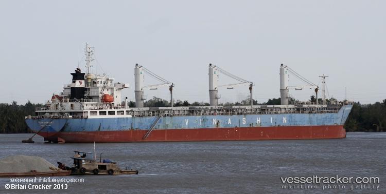 Viet-Thuan-235-01 - Bulk Carrier vessel registered in Vietnam