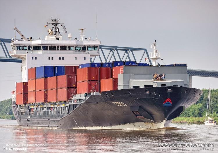 Christina - Container Ship vessel registered in Portugal
