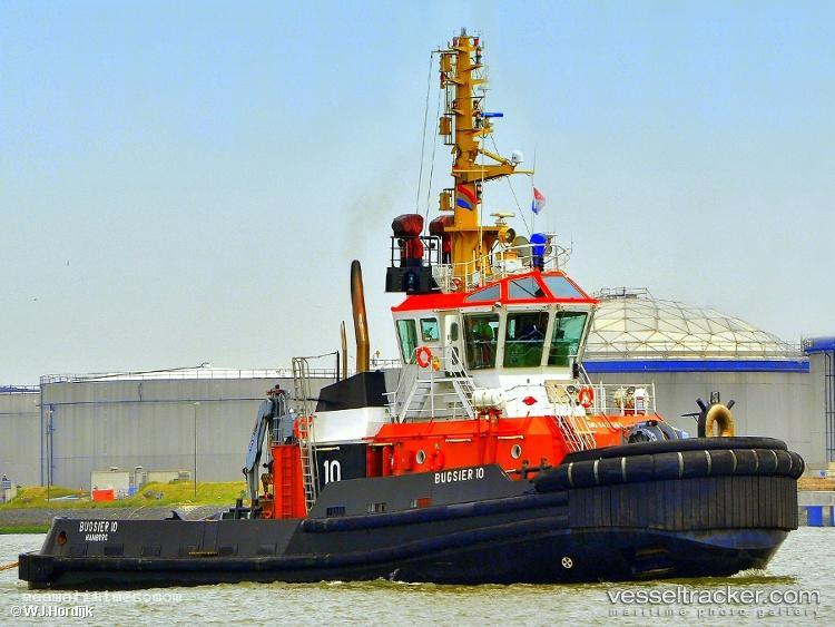 Fairplay-38 - Tug vessel registered in Germany