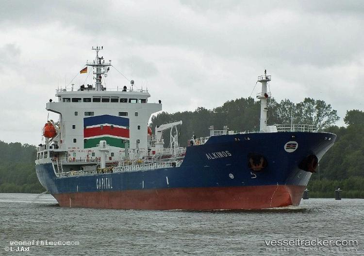 Sriwangi-Iii - Chemical Oil Products Tanker vessel registered in Singapore