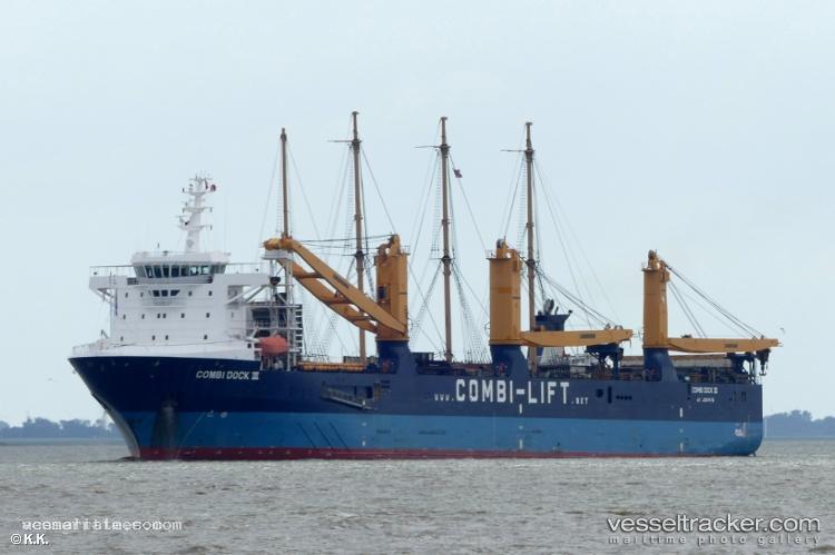 Dock-Iii - Heavy Load Carrier vessel registered in Liberia