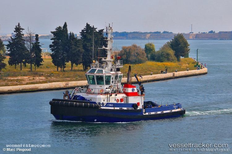 Tenax - Offshore Supply Tug vessel registered in Italy